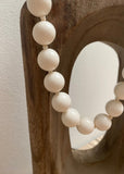 COLLIER BOULES BLANC