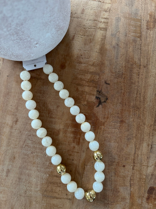 COLLIER BOULES RÉSINE