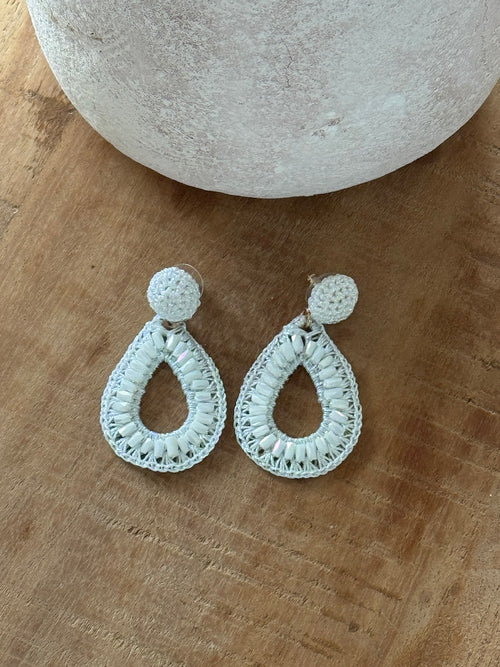 BOUCLES OREILLES TRICOT BLANC