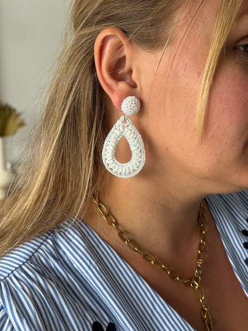 BOUCLES OREILLES TRICOT BLANC