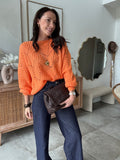 PULL INA ORANGE