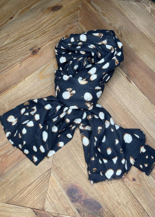 BUFANDA PALOMA NEGRA