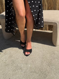 MULES LEANE