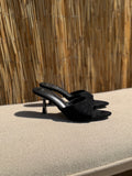 MULES LEANE