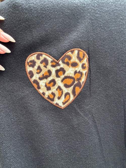 ECHARPE COEUR LEOPRARD NOIR