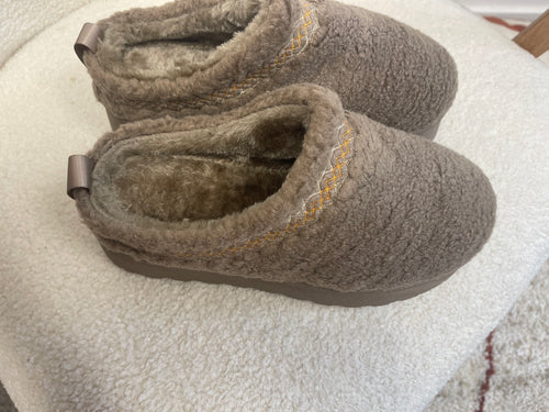 CHAUSSONS ANNA TAUPE