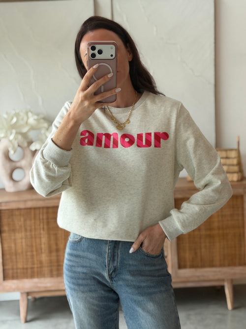 SWEAT AMOUR