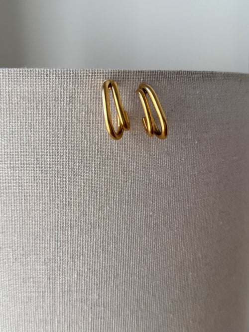 Boucles d'oreilles pendantes dorées forme allongée – JENA – photo 2