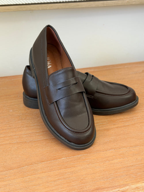 Mocassins femme chocolat simili cuir bout arrondi – GINY – photo 1