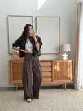 Pantalon large marron à fins carreaux taille élastiquée – ROBY – photo 7
