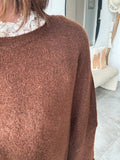 Pull femme oversize encolure bateau marron – NAHE – photo 2