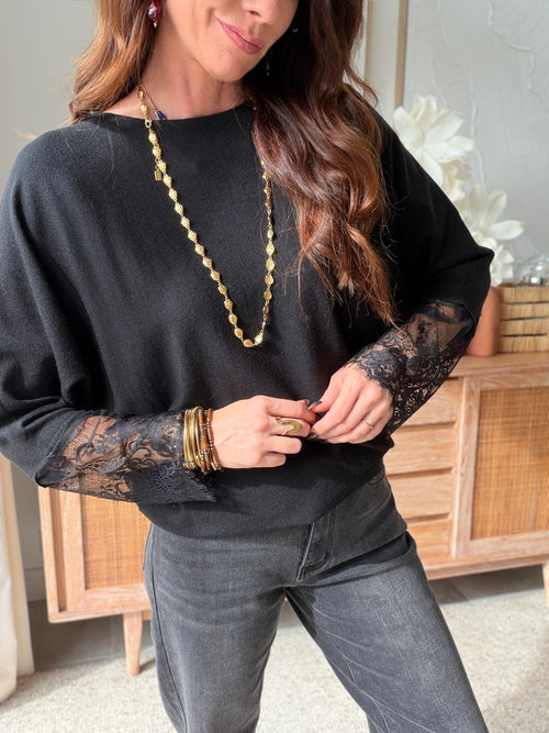 Pull fin noir col rond manches en dentelle – LESLIE – photo 2