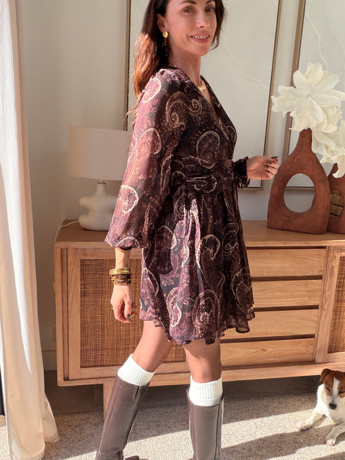 Robe courte bordeaux imprimé cachemire col V – MARTINA – photo 3