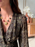 Robe courte marron à motifs décolleté croisé – DELFY – photo 4