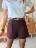 Short taille haute bordeaux à plis ceinture intégrée – TELMA – photo 2