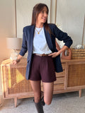 Short taille haute bordeaux à plis ceinture intégrée – TELMA – photo 5