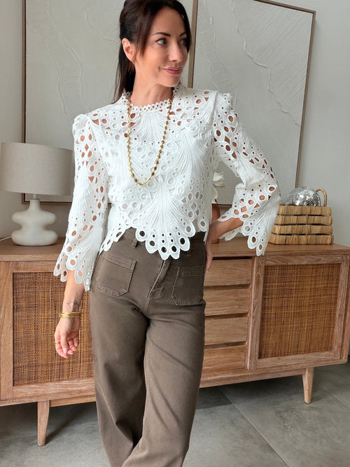 Top blanc ajouré manches longues zip dans le dos – ZOE – photo 2