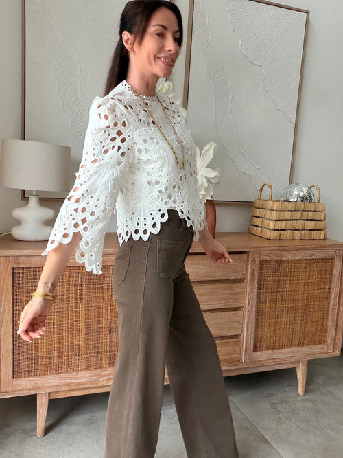 Top blanc ajouré manches longues zip dans le dos – ZOE – photo 3