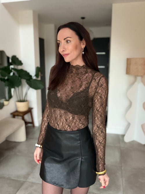 Top en dentelle transparente chocolat manches longues – DELPHINE – photo 1